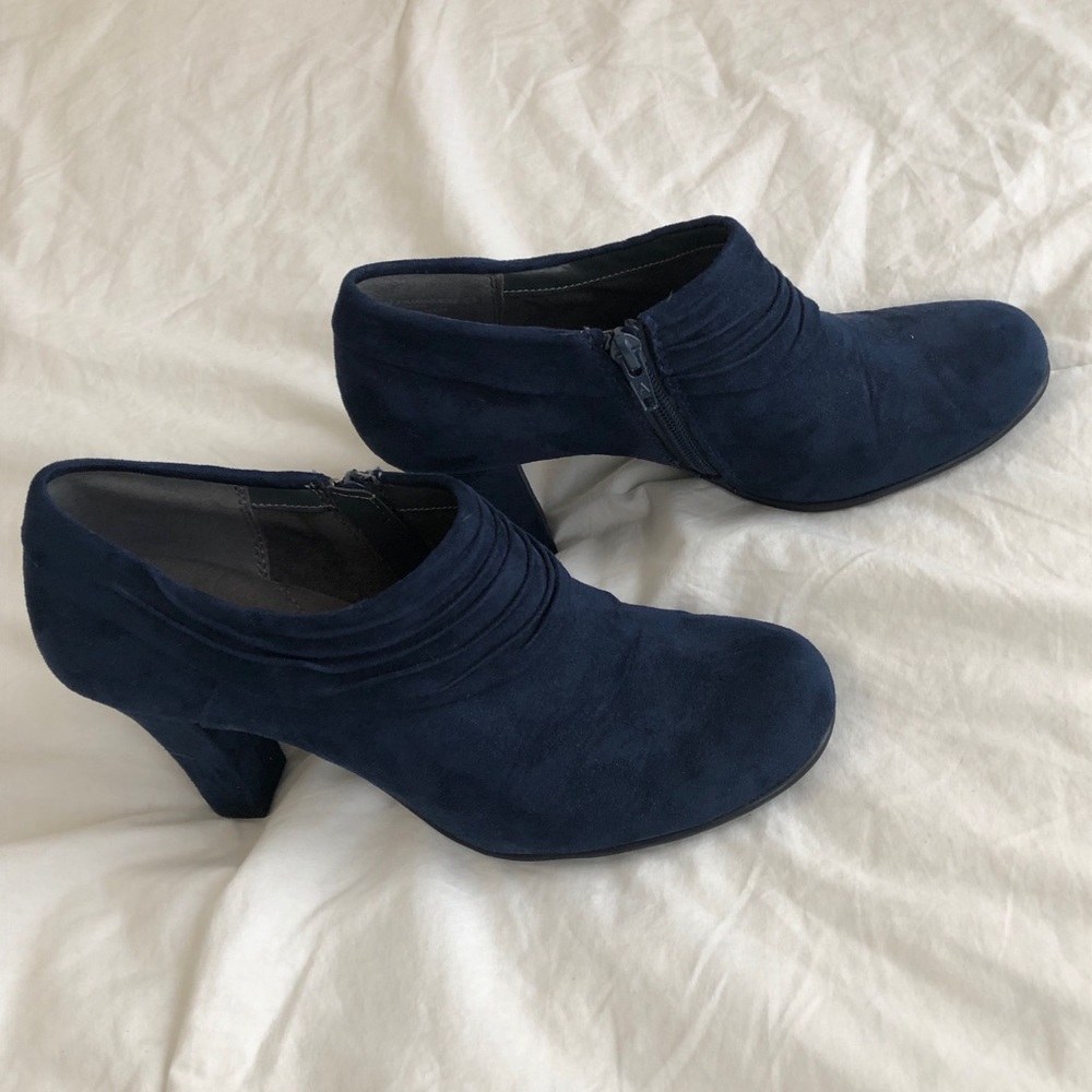 Aerosoles Navy Suede Ankle Booties
